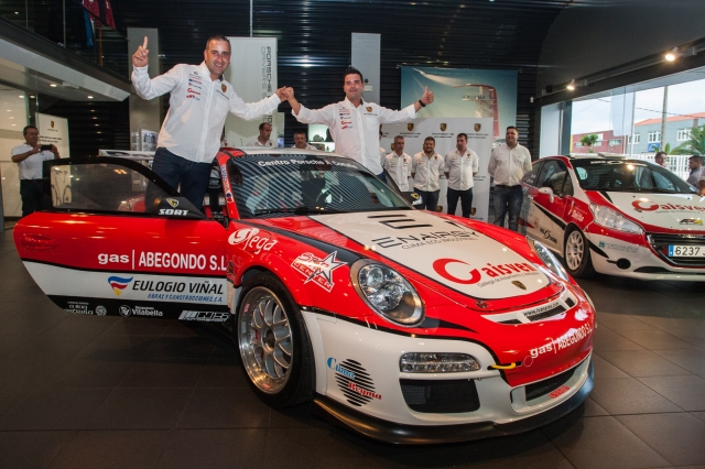 019 presentacin porsche 2010 ares racing 028